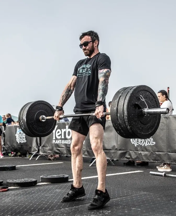 Eamon deadlifting at a competition